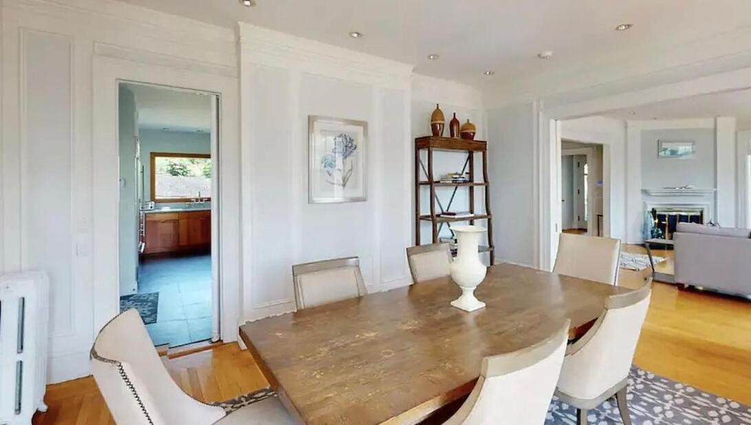 Gorgeous 5 Bedroom Boston Home Chestnut Hill Εξωτερικό φωτογραφία